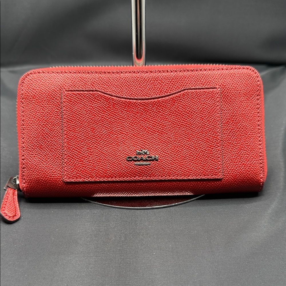 Coach Preloved Great condition burnt orange Women's Wallet